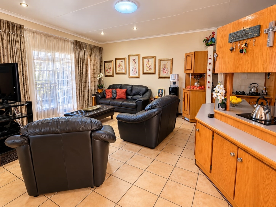 3 Bedroom Property for Sale in Uitsig Free State